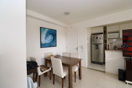 Sala de apartamento para alugar com 1 quarto, 56m² em Piatã, Salvador