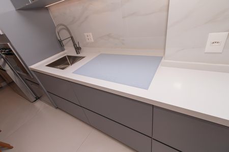 Apartamento à venda com 136m², 3 quartos e 2 vagas Apartamento à venda com 136m², 3 quartos e 2 vagasCozinha