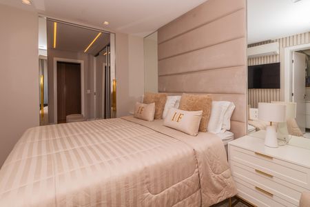 Apartamento à venda com 136m², 3 quartos e 2 vagas Apartamento à venda com 136m², 3 quartos e 2 vagasSuite 1