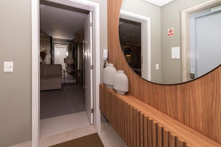 Apartamento à venda com 136m², 3 quartos e 2 vagas Apartamento à venda com 136m², 3 quartos e 2 vagasHall de Entrada