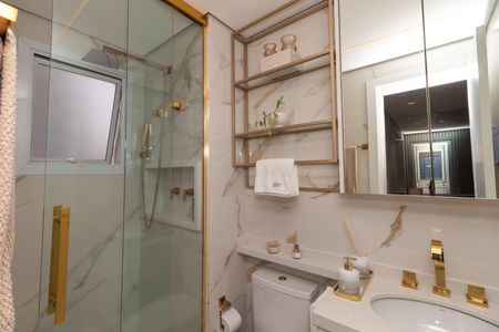 Apartamento à venda com 136m², 3 quartos e 2 vagas Apartamento à venda com 136m², 3 quartos e 2 vagasBanheiro da Suíte 1