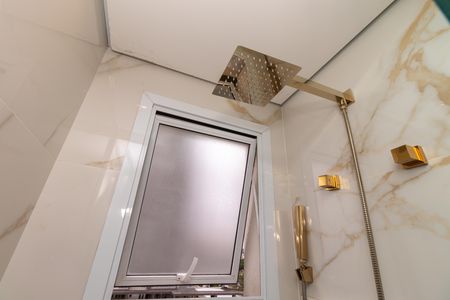 Apartamento à venda com 136m², 3 quartos e 2 vagas Apartamento à venda com 136m², 3 quartos e 2 vagasBanheiro da Suíte 1