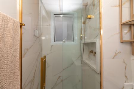 Apartamento à venda com 136m², 3 quartos e 2 vagas Apartamento à venda com 136m², 3 quartos e 2 vagasBanheiro da Suíte 1