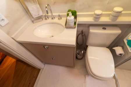 Apartamento à venda com 136m², 3 quartos e 2 vagas Apartamento à venda com 136m², 3 quartos e 2 vagasBanheiro da Suíte 2