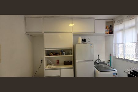 Cozinha de apartamento para alugar com 2 quartos, 45m² em São João, Betim