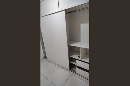 Quarto de apartamento para alugar com 2 quartos, 45m² em São João, Betim
