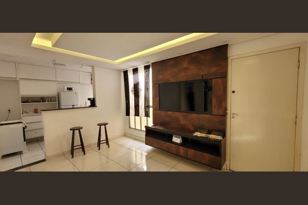 Sala de apartamento para alugar com 2 quartos, 45m² em São João, Betim