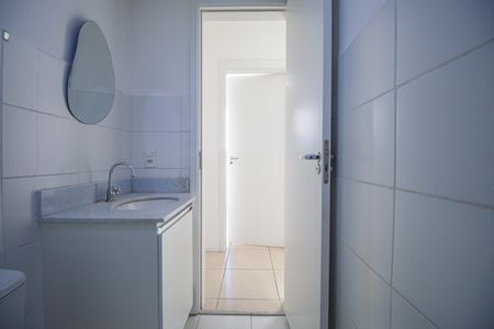 Apartamento à venda com 58m², 2 quartos e 1 vaga Apartamento à venda com 58m², 2 quartos e 1 vagaBanheiro Social