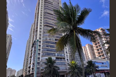 Apartamento para alugar com 172m², 4 quartos e 2 vagas Apartamento para alugar com 172m², 4 quartos e 2 vagasFachada