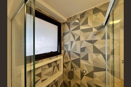Apartamento para alugar com 172m², 4 quartos e 2 vagas Apartamento para alugar com 172m², 4 quartos e 2 vagasSuíte 2 - Banheiro