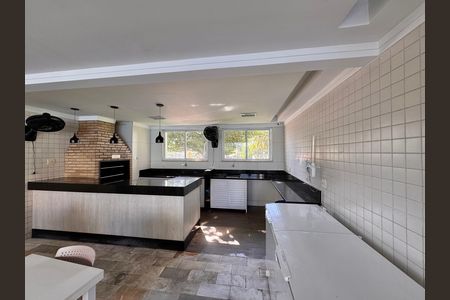Apartamento para alugar com 172m², 4 quartos e 2 vagas Apartamento para alugar com 172m², 4 quartos e 2 vagasÁrea comum