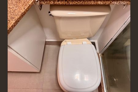 Apartamento para alugar com 172m², 4 quartos e 2 vagas Apartamento para alugar com 172m², 4 quartos e 2 vagasBanheiro Social