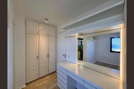 Apartamento para alugar com 172m², 4 quartos e 2 vagas Apartamento para alugar com 172m², 4 quartos e 2 vagasQuarto 1