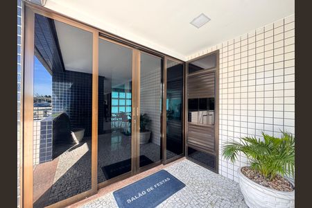 Apartamento para alugar com 172m², 4 quartos e 2 vagas Apartamento para alugar com 172m², 4 quartos e 2 vagasÁrea comum