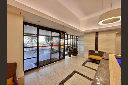 Apartamento para alugar com 172m², 4 quartos e 2 vagas Apartamento para alugar com 172m², 4 quartos e 2 vagasÁrea comum