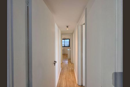 Apartamento para alugar com 172m², 4 quartos e 2 vagas Apartamento para alugar com 172m², 4 quartos e 2 vagasCorredor
