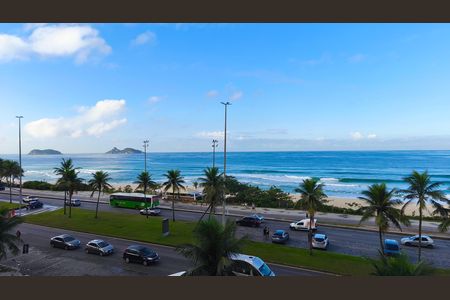 Varanda - vista de apartamento para alugar com 4 quartos, 172m² em Barra da Tijuca, Rio de Janeiro