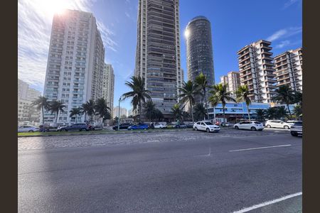 Apartamento para alugar com 172m², 4 quartos e 2 vagas Apartamento para alugar com 172m², 4 quartos e 2 vagasFachada