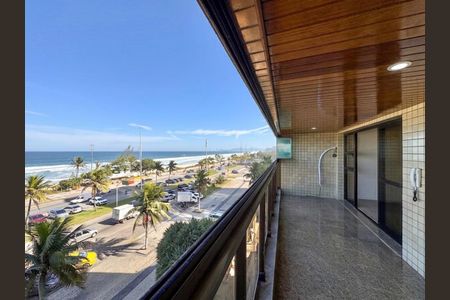 Apartamento para alugar com 172m², 4 quartos e 2 vagas Apartamento para alugar com 172m², 4 quartos e 2 vagasVaranda