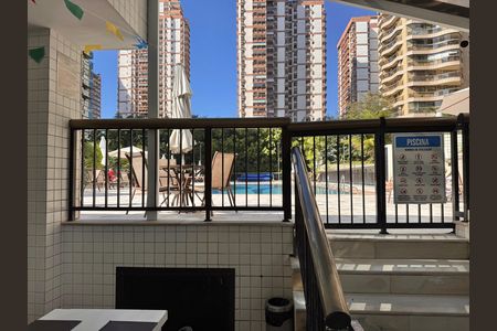 Apartamento para alugar com 172m², 4 quartos e 2 vagas Apartamento para alugar com 172m², 4 quartos e 2 vagasÁrea comum