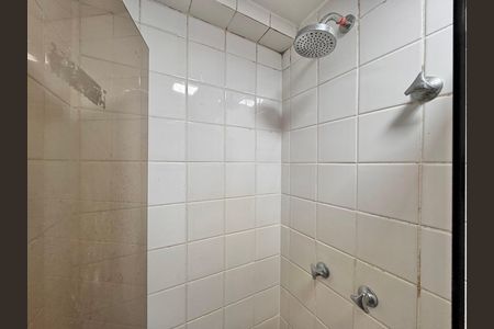 Apartamento para alugar com 172m², 4 quartos e 2 vagas Apartamento para alugar com 172m², 4 quartos e 2 vagasCozinha e Área de Serviço - Quarto