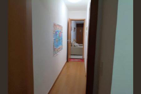 Corredor de apartamento para alugar com 2 quartos, 70m² em Via Colégio, Belo Horizonte