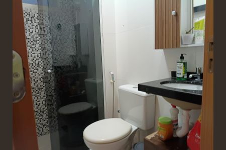 Banheiro Social de apartamento para alugar com 2 quartos, 70m² em Via Colégio, Belo Horizonte