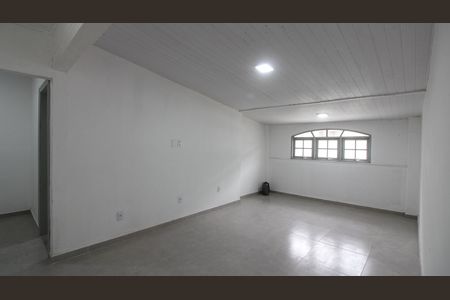 Sala de apartamento para alugar com 2 quartos, 75m² em Gamboa, Cabo Frio