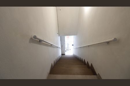 Apartamento para alugar com 75m², 2 quartos e sem vagaEscadas