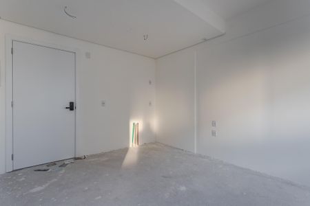 Cozinha de kitnet/studio à venda com 1 quarto, 30m² em Jardim do Salso, Porto Alegre