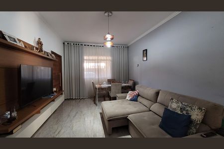 Sala de casa para alugar com 3 quartos, 170m² em Vila Gepina, Itaquaquecetuba