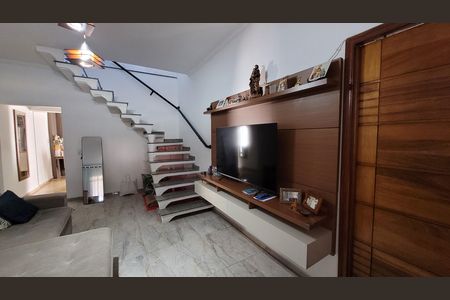 Sala de casa para alugar com 3 quartos, 170m² em Vila Gepina, Itaquaquecetuba