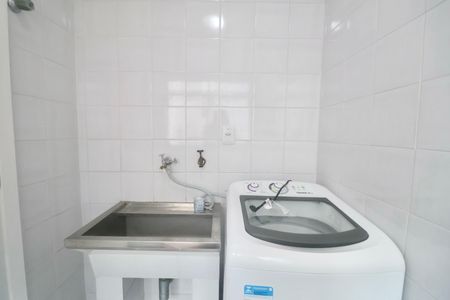 Área de Serviço de apartamento para alugar com 3 quartos, 104m² em Balneario Cidade Atlantica, Guarujá
