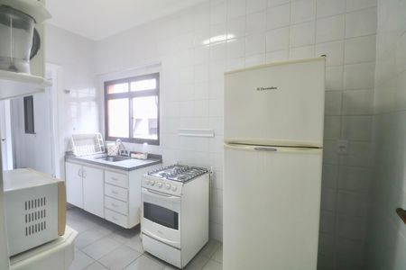 Cozinha de apartamento para alugar com 3 quartos, 104m² em Balneario Cidade Atlantica, Guarujá