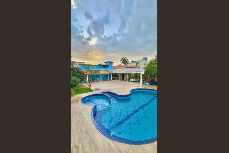 Casa de condomínio à venda com 460m², 5 quartos e 6 vagas Casa de condomínio à venda com 460m², 5 quartos e 6 vagasFoto 25