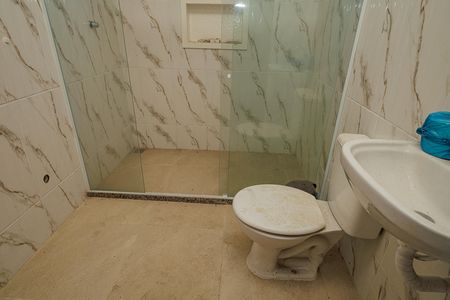 Casa de condomínio para alugar com 90m², 2 quartos e 1 vaga Casa de condomínio para alugar com 90m², 2 quartos e 1 vagaBanheiro 2