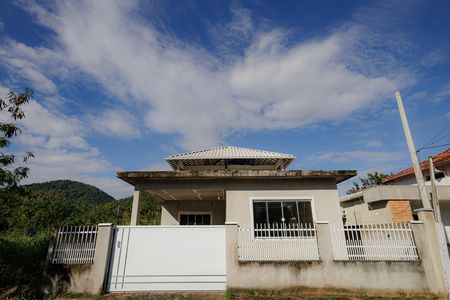 Casa de condomínio para alugar com 90m², 2 quartos e 1 vaga Casa de condomínio para alugar com 90m², 2 quartos e 1 vagaFachada