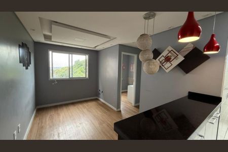 Foto 03 de apartamento à venda com 2 quartos, 41m² em Jardim Climax, Diadema
