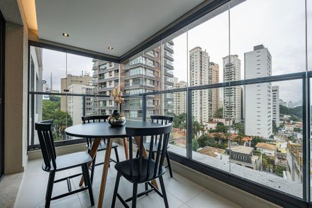 Sala/Cozinha - Varanda de apartamento para alugar com 2 quartos, 59m² em Jardins, São Paulo
