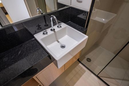 Banheiro de apartamento para alugar com 2 quartos, 59m² em Jardins, São Paulo