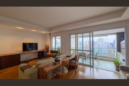 Apartamento à venda com 130m², 3 quartos e 3 vagas Apartamento à venda com 130m², 3 quartos e 3 vagasSala