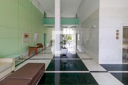 Apartamento à venda com 130m², 3 quartos e 3 vagas Apartamento à venda com 130m², 3 quartos e 3 vagasHall de entrada