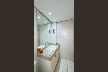 Apartamento à venda com 130m², 3 quartos e 3 vagas Apartamento à venda com 130m², 3 quartos e 3 vagasBanheiro da Suíte 3