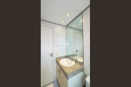 Apartamento à venda com 130m², 3 quartos e 3 vagas Apartamento à venda com 130m², 3 quartos e 3 vagasBanheiro da Suíte 2