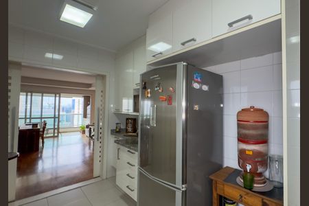 Apartamento à venda com 130m², 3 quartos e 3 vagas Apartamento à venda com 130m², 3 quartos e 3 vagasCozinha
