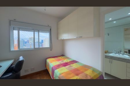 Apartamento à venda com 130m², 3 quartos e 3 vagas Apartamento à venda com 130m², 3 quartos e 3 vagasQuarto 3 - Suíte
