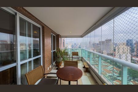 Apartamento à venda com 130m², 3 quartos e 3 vagas Apartamento à venda com 130m², 3 quartos e 3 vagasSacada