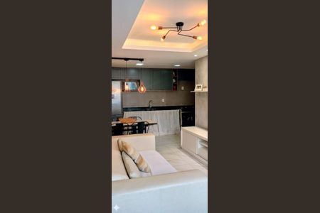 Casa à venda com 77m², 3 quartos e sem vaga Casa à venda com 77m², 3 quartos e sem vagaCozinha