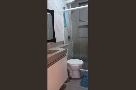 Casa à venda com 77m², 3 quartos e sem vaga Casa à venda com 77m², 3 quartos e sem vagaBanheiro