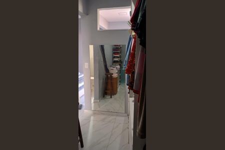 Casa à venda com 77m², 3 quartos e sem vaga Casa à venda com 77m², 3 quartos e sem vagaCloset